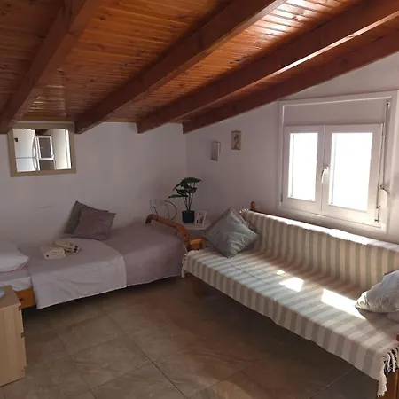 Vera's House